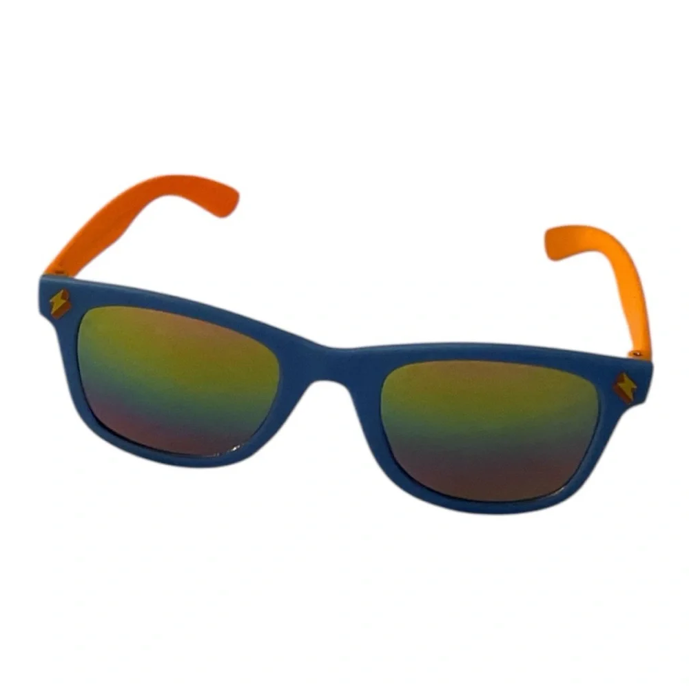 Kids 3 pairs of sunglasses (patriotic, polarized, white change color with sun)
